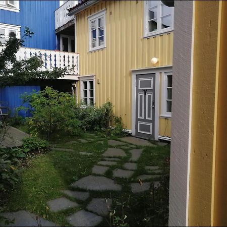 Sjarmerende Historisk Leilighet Midt I Tromsø Buitenkant foto